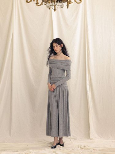 Gray off-shoulder long dress - Sincethen - Modalova