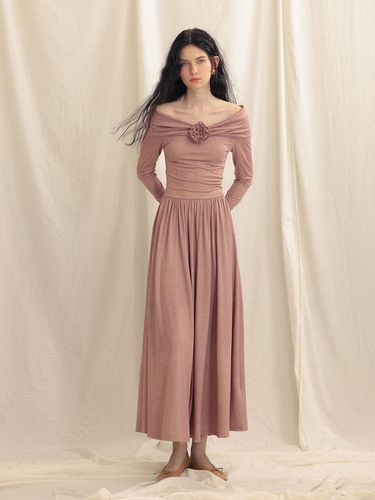 Lucia off-shoulder long dress - Sincethen - Modalova