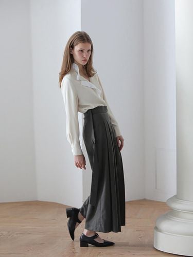 CAHISIENNE] Pleated Wide Pants_Dark Khaki - CAHIERS - Modalova