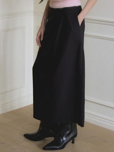 Diagonal Wrap Straight Fit Skirt [Black] (L130) - L’oiE - Modalova