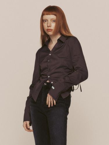 Shirred Cropped Elastic Shirt - INSTANTFUNK - Modalova