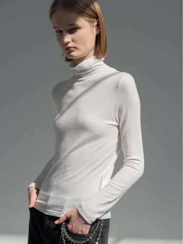 Ecovero Wool Turtleneck Oversized T-shirt [Beige] - MORCEAU PAR MORCEAU - Modalova