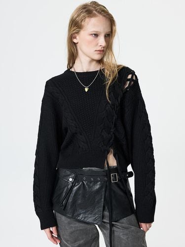 Cross strap knit pullover AK4WP84310 - YUTHENTIC - Modalova