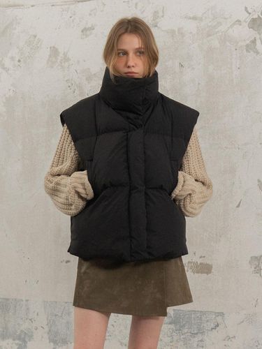 Down High Neck Vest_BLACK - MORCEAU PAR MORCEAU - Modalova