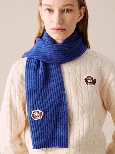 FACE LESSER PANDA PATCH KNIT SCARF - COQUET - Modalova