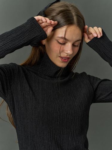 Winter Vogue Pleated Turtleneck Knit Top - CITYPOPZ - Modalova