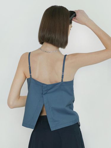 BACK OPEN SLEEVELESS / DARK BLUE - Ihr - Modalova