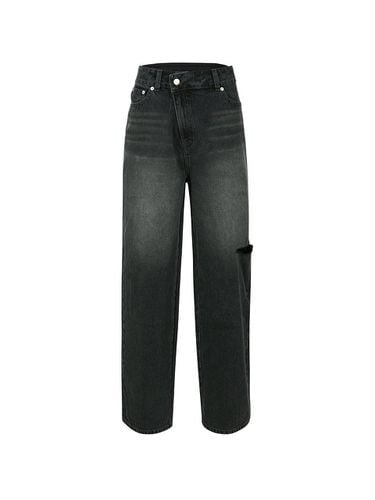 LOGO WAISTBAND CUTOUT JEANS (BLACK) - YCH - Modalova