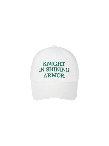 KNIGHT PRINT BASEBALL CAP (WHITE) - YCH - Modalova