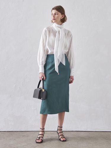 SATIN SLIT SKIRT_GREEN - Maison de Ines - Modalova