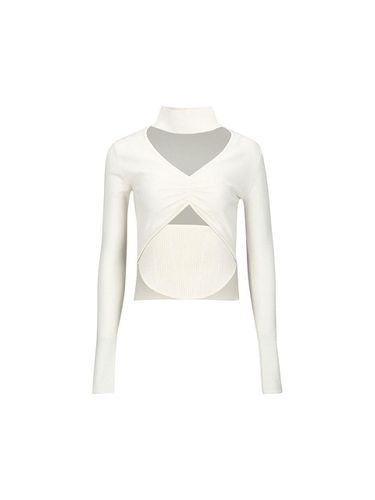 CUT OUT RUCHED KNIT TOP (IVORY) - YCH - Modalova