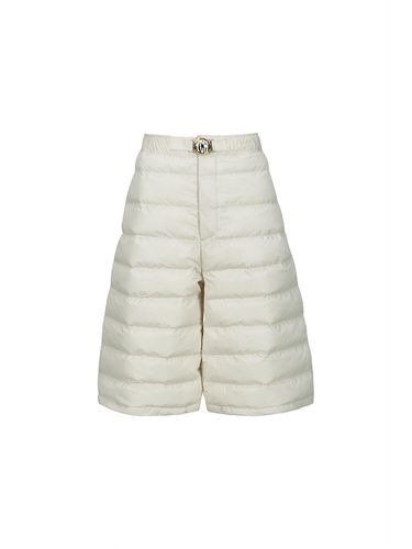 QUILTED BERMUDA SHORTS (IVORY) - YCH - Modalova