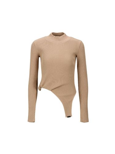 ASYMMETRIC TOP (BEIGE) - YCH - Modalova