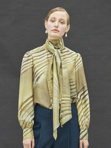 MARBLE TIE BLOUSE_KHAKI - Maison de Ines - Modalova