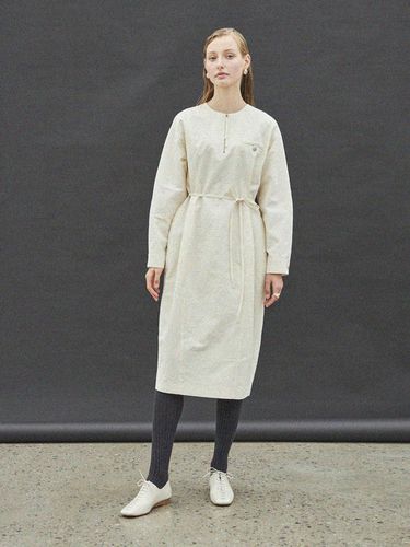 ZIP BELTED LONG SLEEVE DRESS WHITE - Maison de Ines - Modalova