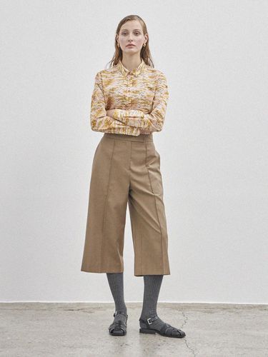 BERMUDA PANTS_BEIGE - Maison de Ines - Modalova