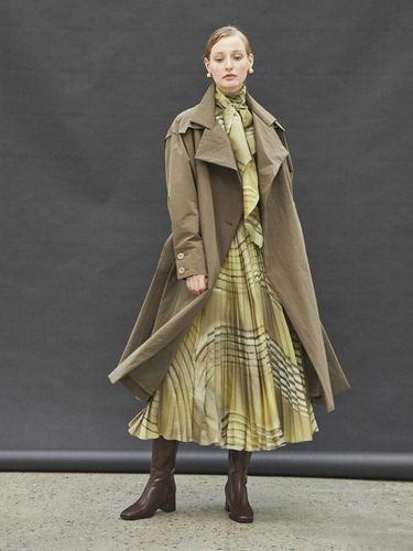 BELTED SINGLE TRENCH COAT_KHAKI - Maison de Ines - Modalova