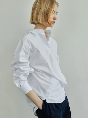 SIDE BUTTON OVERSIZED SHIRTS / - Ihr - Modalova