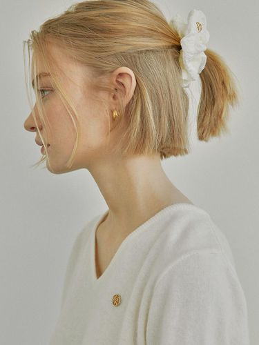 WRINKLE SCRUNCHIE / BUTTERY YELLOW - Ihr - Modalova