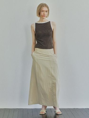 CUTTING - LINE FLARE SKIRTS / BEIGE - Ihr - Modalova