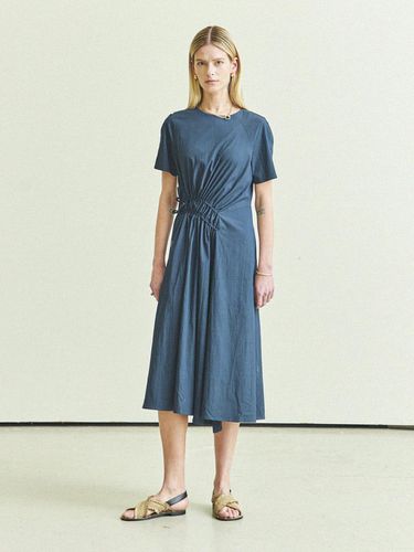 SIDE STRING DRESS_BLUE GREEN - Maison de Ines - Modalova