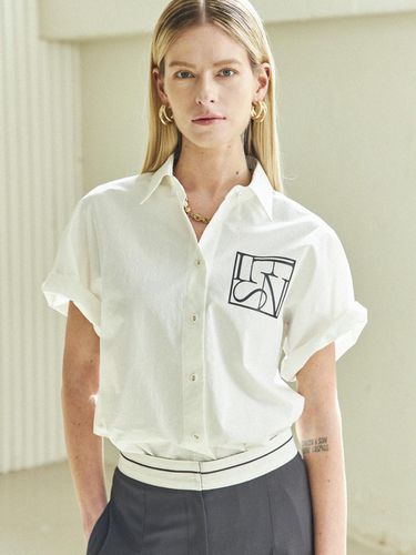 INES RAGLAN HALF SHIRT_WHITE - Maison de Ines - Modalova