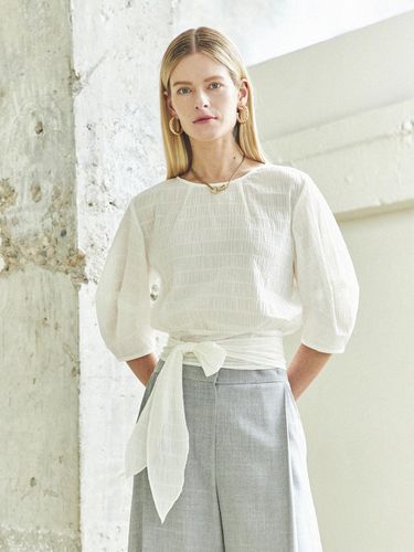 WAIST RIBBON TIE BLOUSE_WHITE - Maison de Ines - Modalova