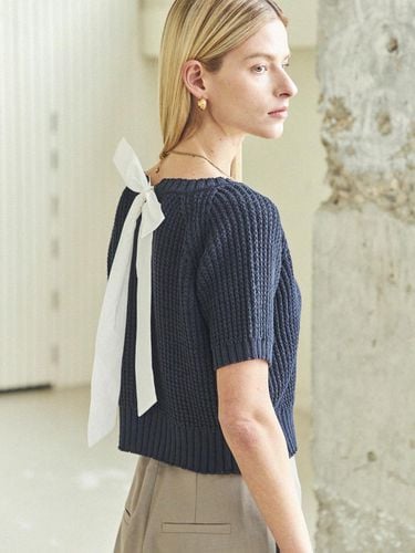 BACK RIBBON HALF CROPPED KNIT_MIDNIGHT BLUE - Maison de Ines - Modalova