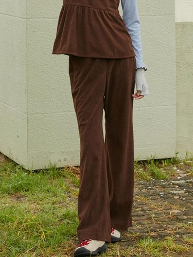 LUEUR] Corduroy Half-Bendable Bootcut Pants PQ4WP - PLASTIC ISLAND - Modalova