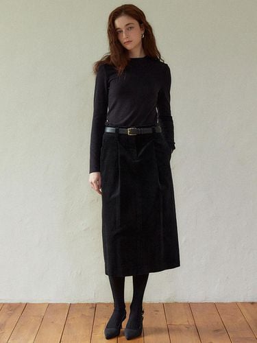 High Waist Pintuck H-Line Skirt [Black] - LARGO - Modalova