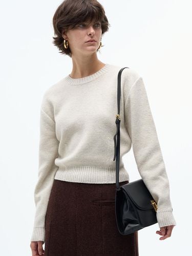 Round Neck Cashmere Wool Knit [Light Brown] - MAGJAY - Modalova