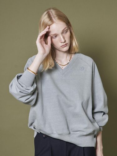 V NECK COTTON SWEATSHIRT_KHAKI GRAY - Maison de Ines - Modalova