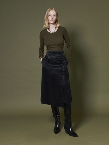 LEATHER STITCH SKIRT_BLACK - Maison de Ines - Modalova