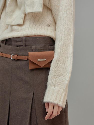 Suede Belt Bag Beige - fromwhere - Modalova