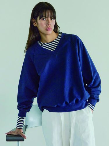 V - NECK SWEAT SHIRTS / NAVY - Ihr - Modalova