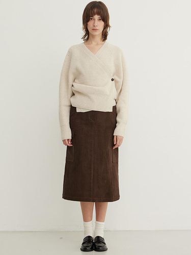 Corduroy Cargo Midi Skirt [BROWN] - STEP AROUND - Modalova