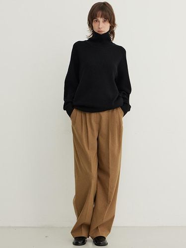 Wool Blend Wide Pleated Slacks [CARAMEL] - STEP AROUND - Modalova