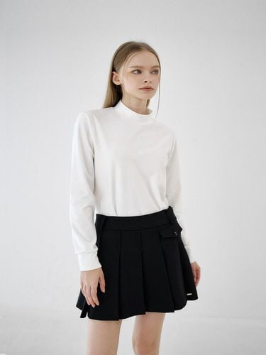 Heart Logo Mock Neck Long Sleeve Top - goxo - Modalova