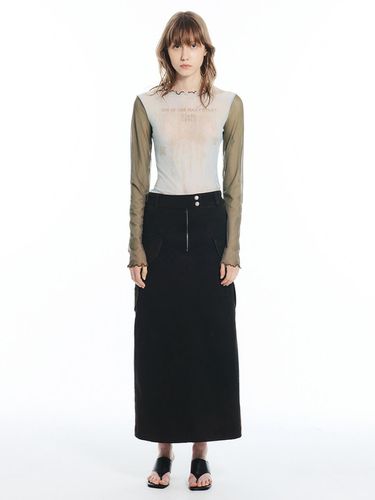 DOUBLE CARGO DENIM SKIRT / BLACK - CERRIC - Modalova