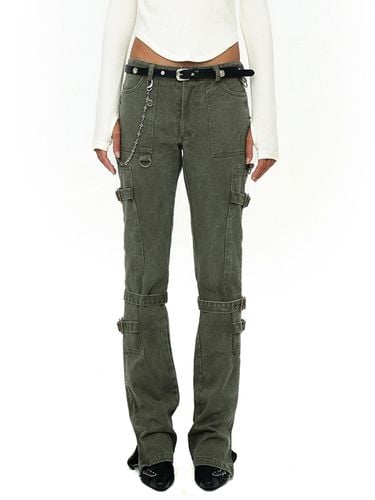 ROUGH DETAIL CARGO PANTS / KHAKI - CERRIC - Modalova