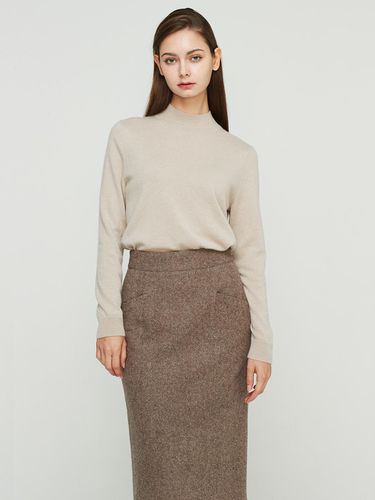 Mock Neck Pullover _Beige - murray allan - Modalova