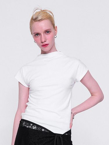 Normniq Mock Neck T-shirt_White - normniq - Modalova