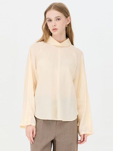 Solite High-Neck Blouse_SAWS14441CR - Benetton - Modalova