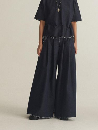 Raw edge denim maxi wide pants - BETTERKIND - Modalova