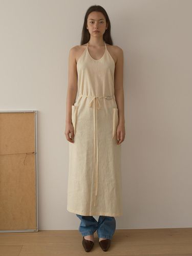 LINEN MAXI APRON (BUTTERY YELLOW) - EcommaE - Modalova