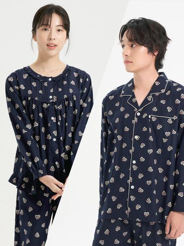 Love Long-Sleeved Plus Size Couple Pajamas Set - MAY FLOWER - Modalova