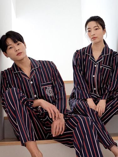 Modern ST Long-Sleeve Plus Size Couple Pajamas Set - MAY FLOWER - Modalova