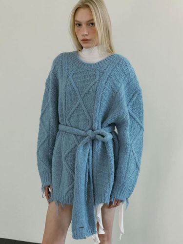 DAMAGE CABLE KNITWEAR / SKY BLUE - MOIFAIRE - Modalova