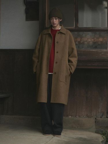 PATCH POCKET HANDMADE LONG COAT_Brown - SAGEMENT - Modalova