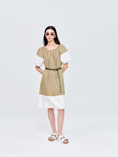 PAULA VOLUME SLEEVE DRESS, BEIGE - PUBLICKA X - Modalova